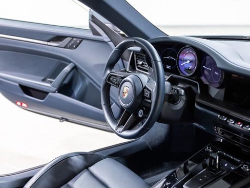 Used 2024 Porsche 911 Carrera GTS w/ Premium Package image 34