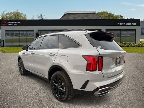 Used 2023 Kia Sorento SX image 5