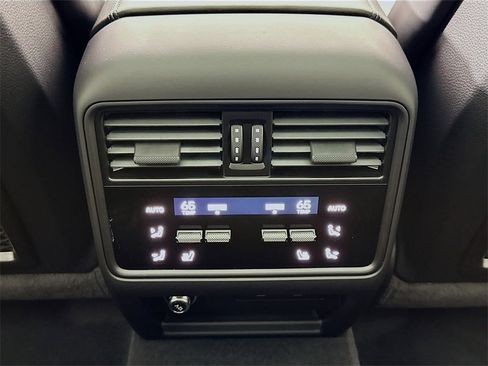 New 2026 Porsche Cayenne S image 30