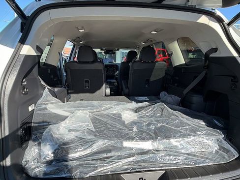 New 2026 Subaru Ascent Premium image 13