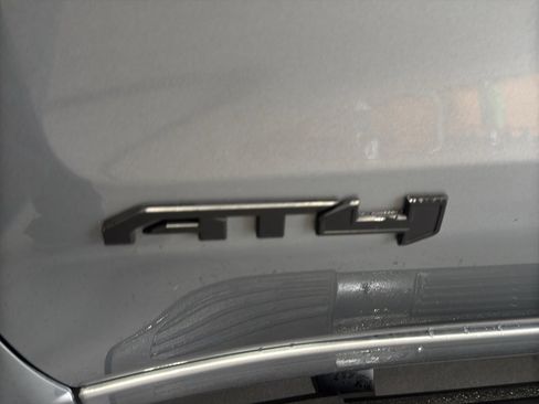 Used 2024 GMC Sierra 1500 AT4 w/ AT4 Premium Package image 12