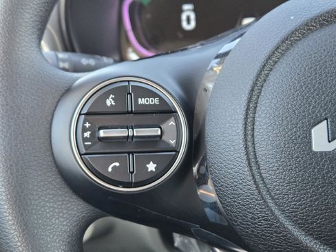 New 2025 Kia Soul LX image 22