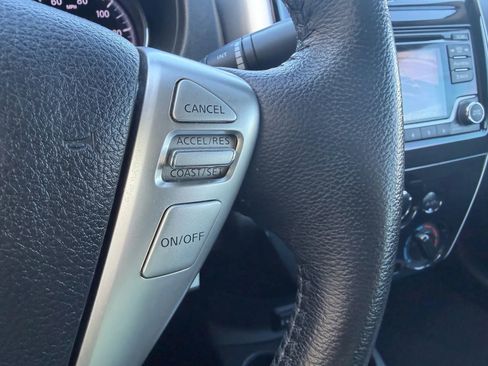 Used 2017 Nissan Versa SV w/ SV Special Edition Package image 15