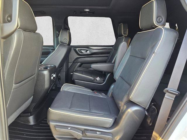 Used 2022 GMC Yukon SLT w/ SLT Premium Package AWD/4WD image 19