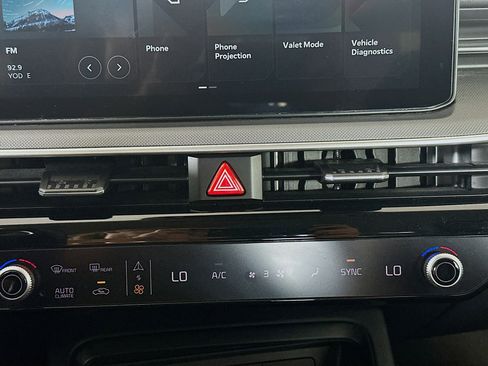 Used 2025 Kia K5 LXS image 23