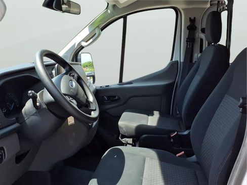 Used 2025 Ford Transit 250 Low Roof w/ Exterior Upgrade Package RWD image 10