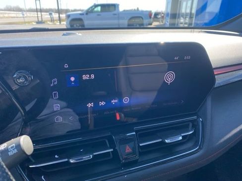 Used 2025 Chevrolet TrailBlazer RS w/ Convenience Package image 16