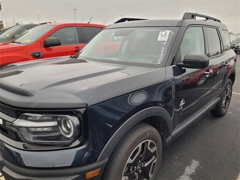 Used 2023 Ford Bronco Sport Outer Banks w/ Tech Package image 10