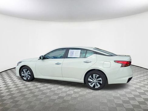 Used 2025 Nissan Altima 2.5 S image 5