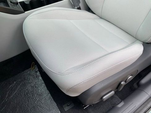 New 2025 Hyundai Kona SEL image 23