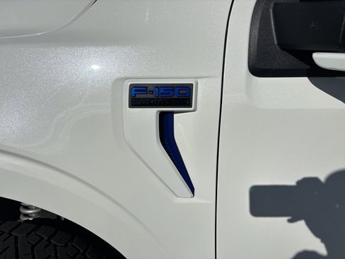Used 2021 Ford F150 Lariat w/ Equipment Group 502A High AWD/4WD image 10