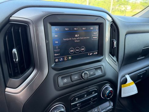Used 2025 Chevrolet Silverado 1500 W/T RWD image 4