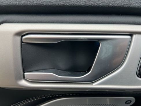 Used 2023 Ford Explorer Limited w/ Limited Technology Package image 11