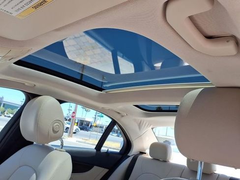Used 2015 Mercedes-Benz C 300 4MATIC Sedan image 30