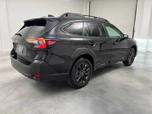 Used 2025 Subaru Outback Onyx Edition AWD/4WD image 9
