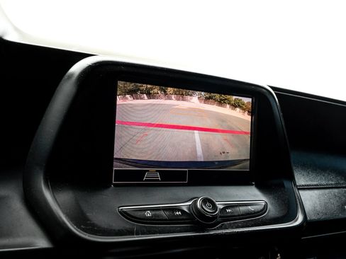 Used 2021 Chevrolet Camaro LT RWD image 21