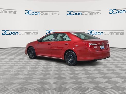 Used 2014 Toyota Camry LE FWD image 6