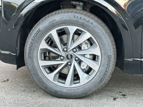 New 2025 Audi Q6 e-tron Premium image 31