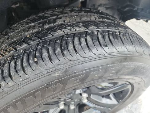 Used 2024 RAM 1500 Warlock AWD/4WD image 44