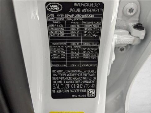 New 2025 Land Rover Discovery Sport S image 26