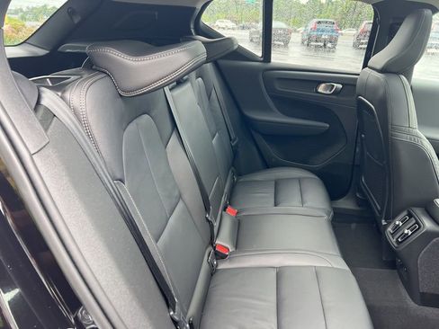 Certified 2023 Volvo XC40 B5 Plus w/ Protection Package Premier image 33