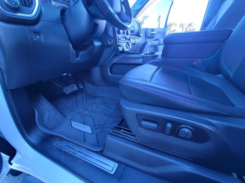 Used 2022 Chevrolet Silverado 1500 LTZ image 25