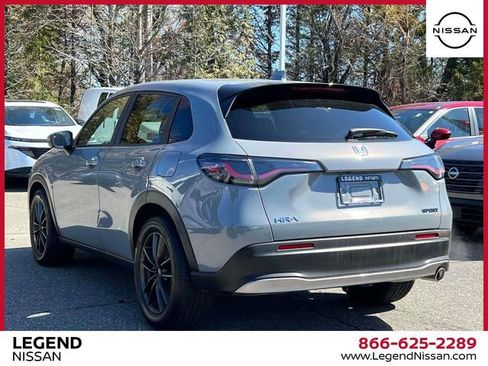 Used 2025 Honda HR-V Sport image 5