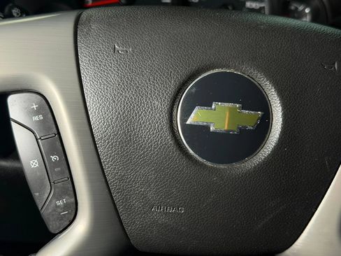 Used 2011 Chevrolet Avalanche LT w/ Suspension Package, Off-Road AWD/4WD image 24