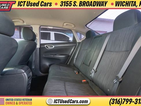 Used 2019 Nissan Sentra SV FWD image 13