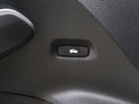 Used 2023 Honda Civic Touring image 40