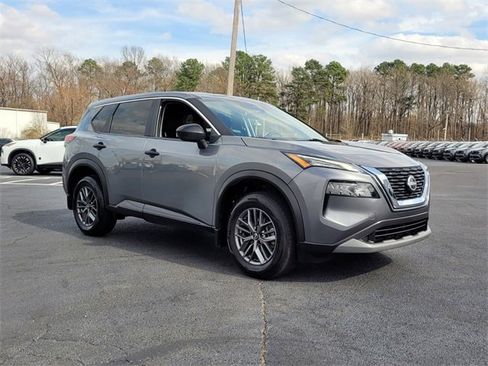 Used 2023 Nissan Rogue S image 7