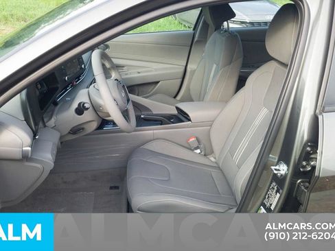 Certified 2025 Hyundai Elantra Sport FWD image 14