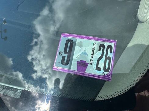 Used 2014 Chevrolet Silverado 2500 LT w/ Convenience Package image 18