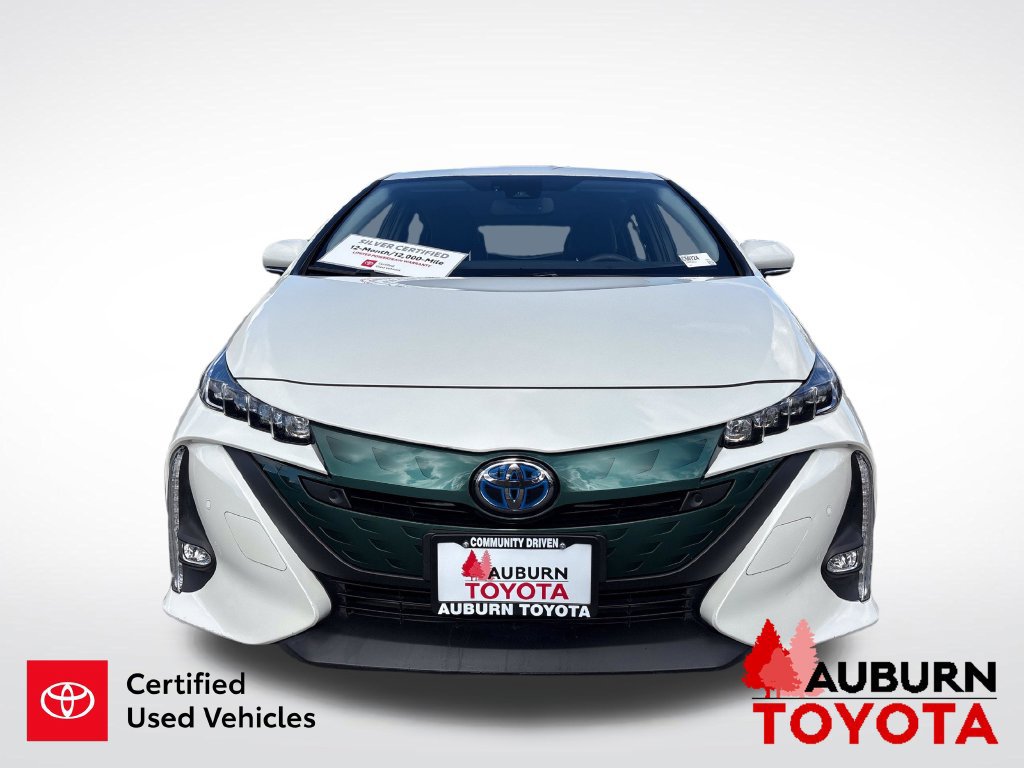 Certified 2017 Toyota Prius Prime Advanced w/ Carpet Mat Package FWD image 3