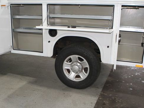 Used 2017 RAM 3500 Tradesman RWD image 29