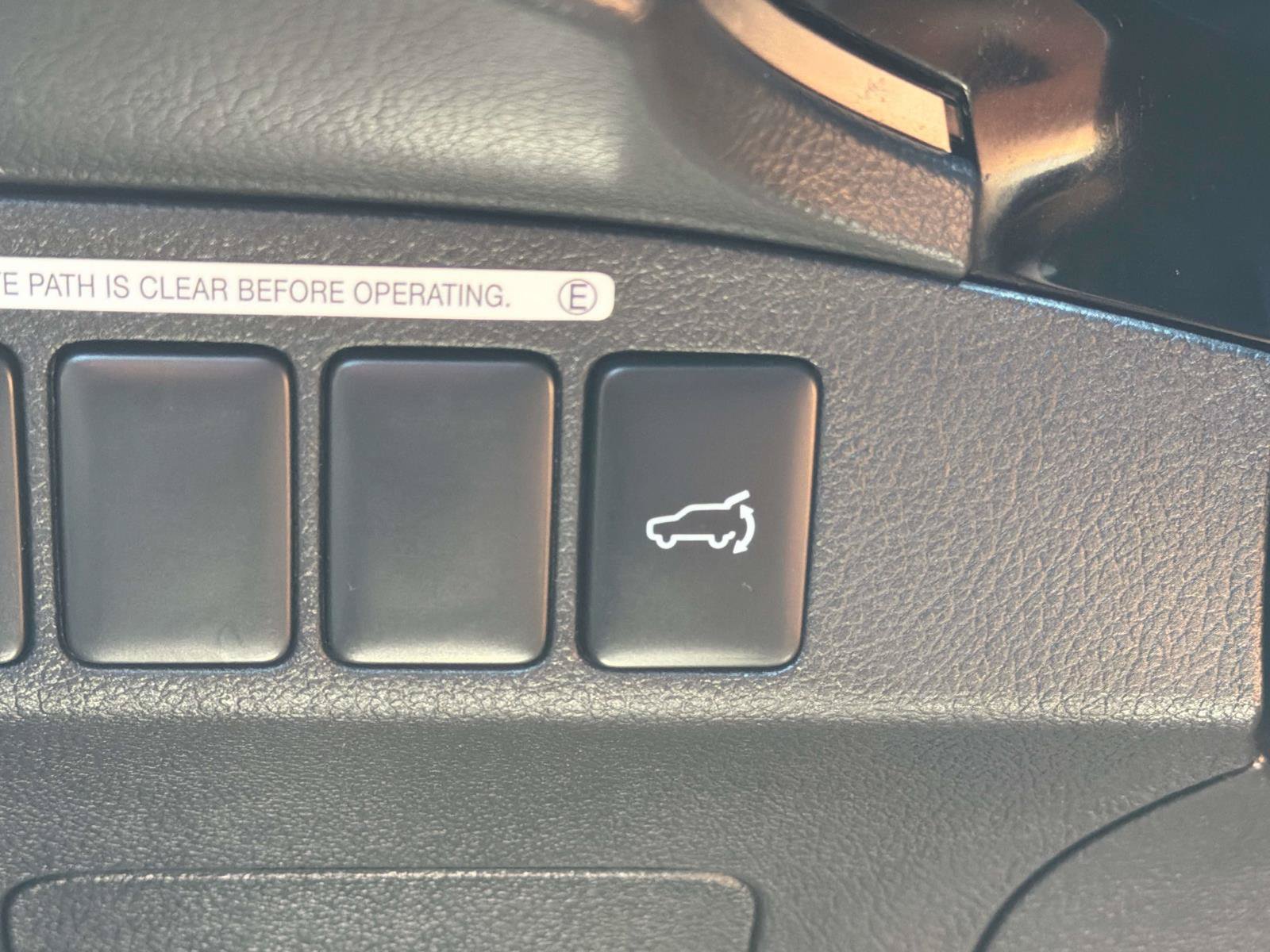 Used 2017 Mitsubishi Outlander SEL FWD image 35