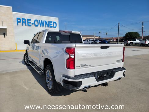 Used 2021 Chevrolet Silverado 1500 High Country w/ Technology Package RWD image 5