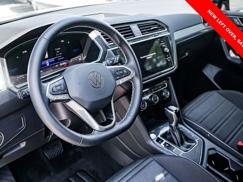 Used 2024 Volkswagen Tiguan S image 9