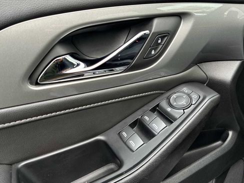 Certified 2023 Chevrolet Traverse LT w/ LPO, Floor Liner Package image 22