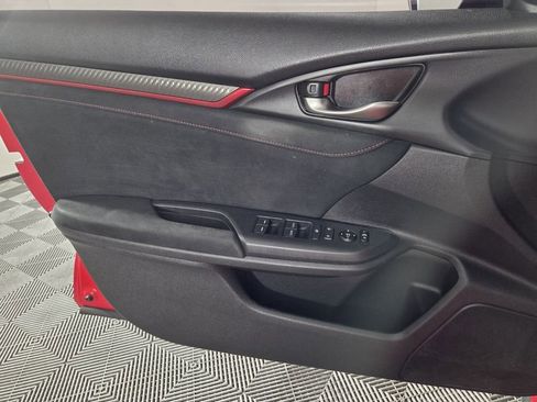 Used 2018 Honda Civic Type R image 19