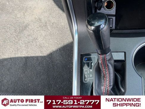 Used 2017 Toyota Camry SE image 19