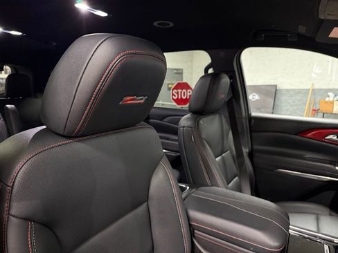 Used 2024 Chevrolet Traverse Z71 image 41
