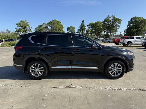 Used 2020 Hyundai Santa Fe SEL FWD image 9