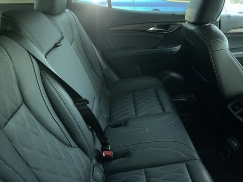 Used 2022 Buick Envision Avenir w/ Technology Package II FWD image 19