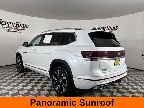 Used 2024 Volkswagen Atlas SEL Premium R-Line AWD/4WD image 9
