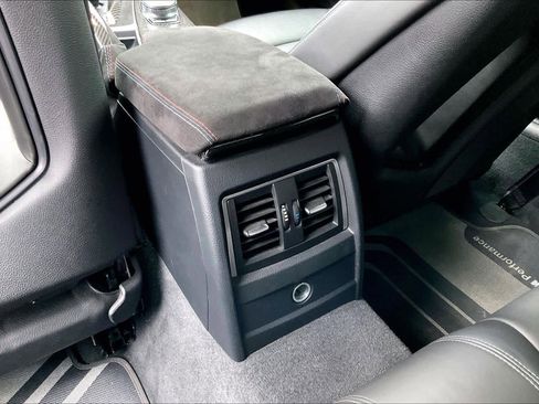 Used 2018 BMW M4 Coupe image 34