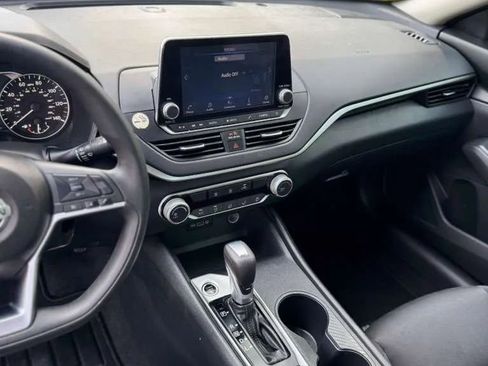 Used 2020 Nissan Altima 2.5 S FWD image 10