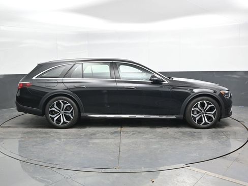 Used 2025 Mercedes-Benz E 450 4MATIC All-Terrain Wagon w/ Leather Package image 5