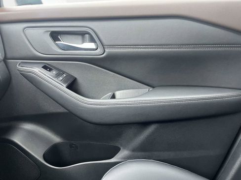 Certified 2023 Nissan Rogue SV w/ SV Premium Package image 23