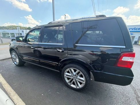 Used 2017 Ford Expedition Platinum AWD/4WD image 3